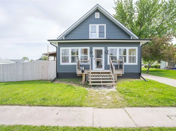 304 SE Jackson St, Greenfield, IA 50849