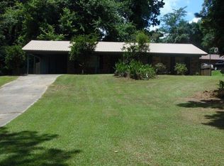 105 Lena Dr, Vicksburg, MS 39183