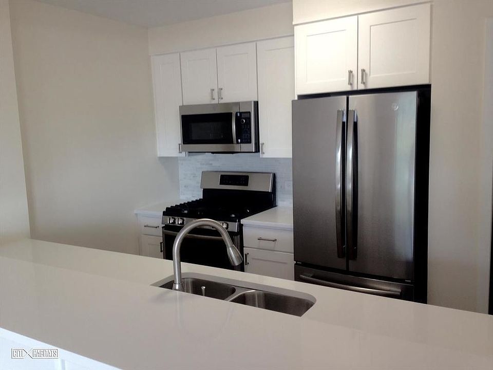 1st image of 7525 153rd St APT 439