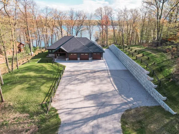 33648 Breezy Dr, Burtrum, MN 56318