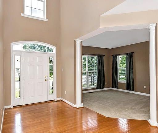 4th image of 18227 Rockland Dr