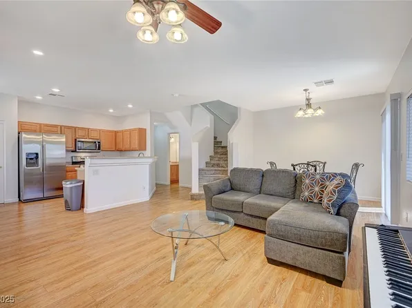 2495 April Breeze Ln, Henderson, NV 89002