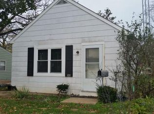 304 Park Ave, Eagle, WI 53149