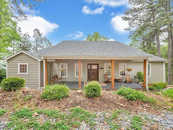 5th image of 1005 Country Lake Dr