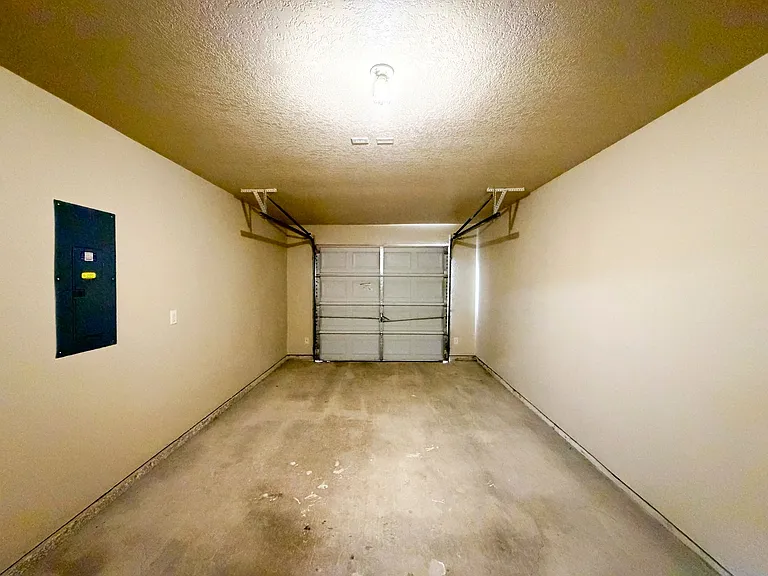 5208 Lauren Lea Dr — Photo 22