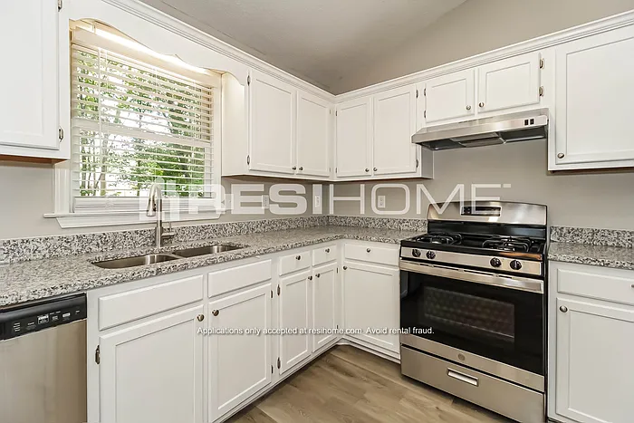 232 Wesley Mill Ln — Photo 4