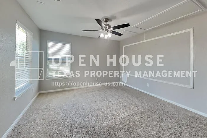 7718 Balsam Crossing Ln — Photo 16
