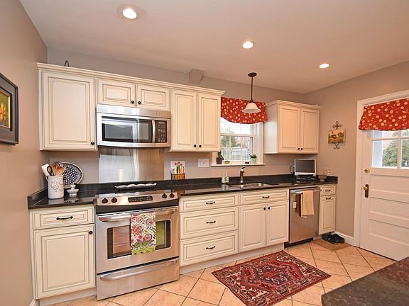 5th image of 7541 Kirtley Dr