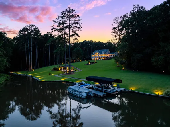 1041 Kings Bridge Rd, Greensboro, GA 30642