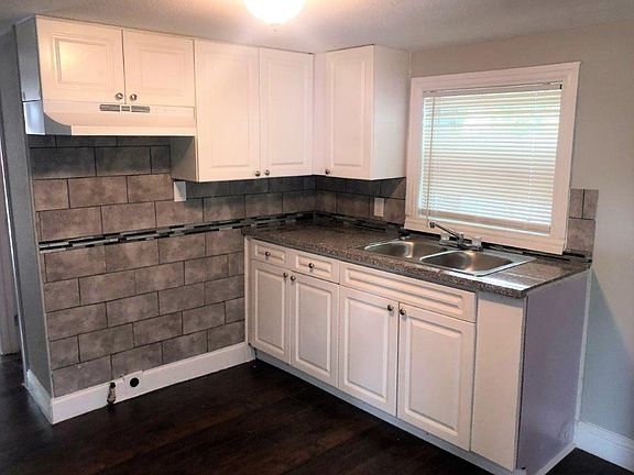 2nd image of 2929 Westbrook Ave