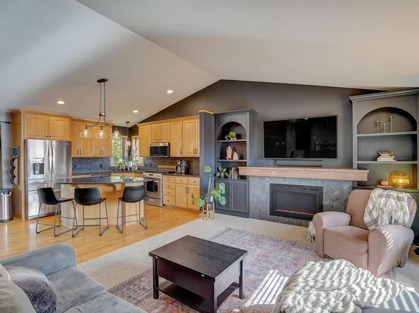 4934 259th Ct, Wyoming, MN 55092