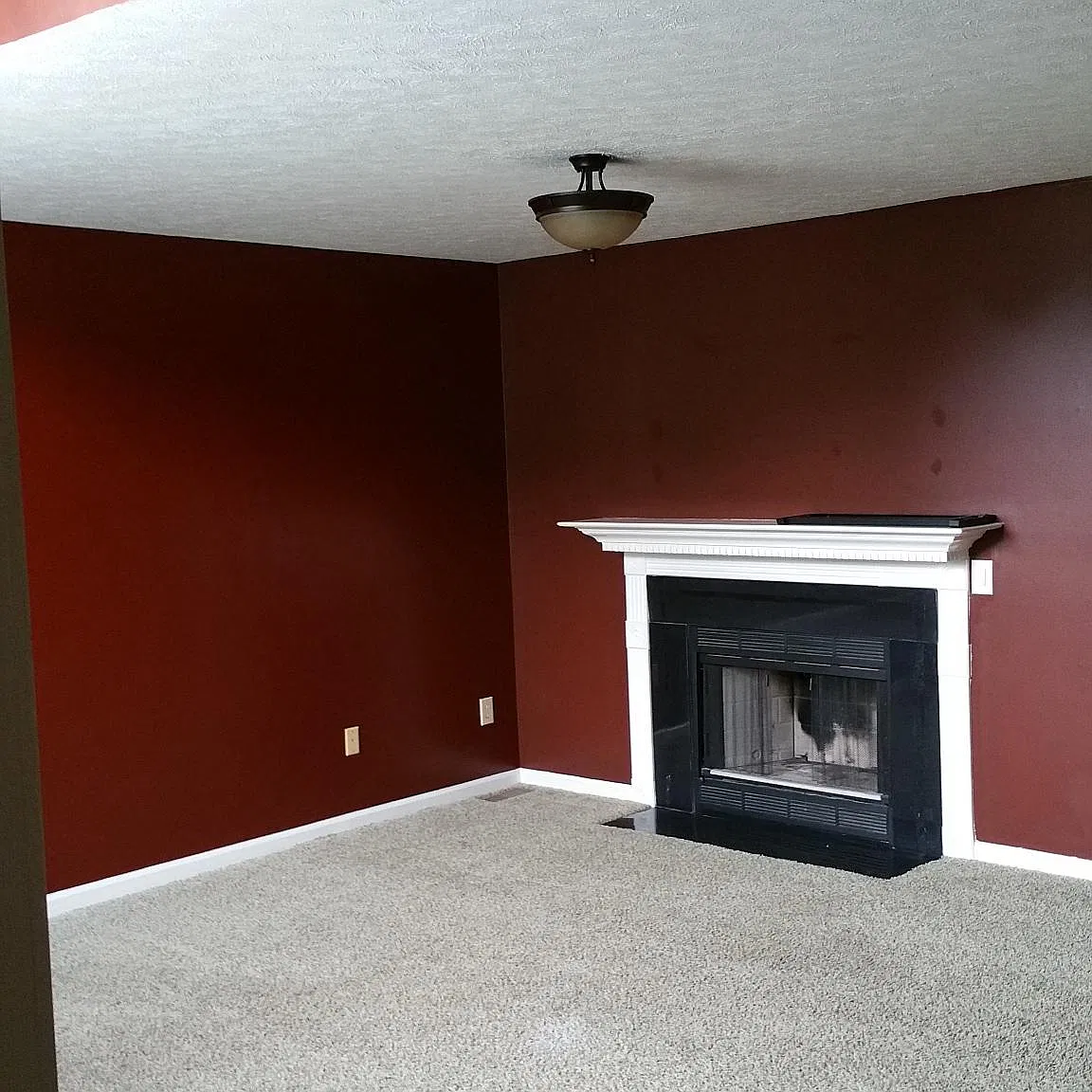 4 bed, 2.5 bath, 2200 sqft, $2,599 — Photo 3