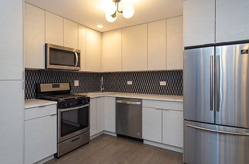 3rd image of 6331 N Magnolia Ave #102