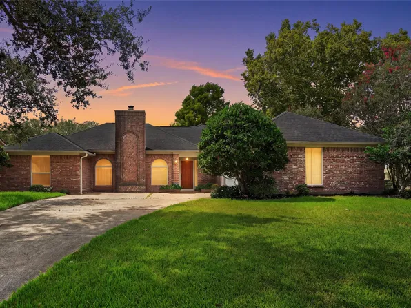 3302 Carmel Valley Dr, Missouri City, TX 77459