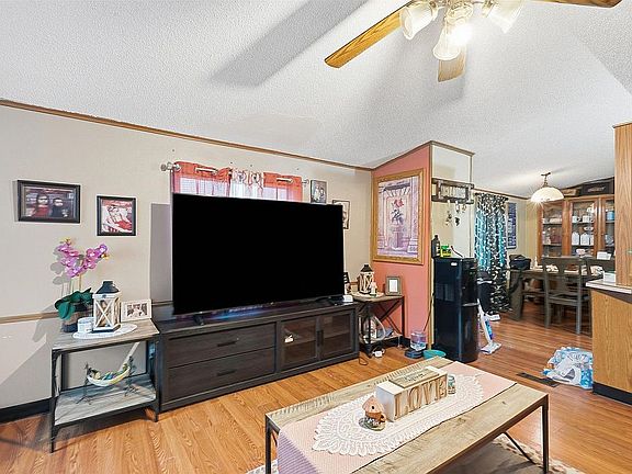 4th image of 7 East St