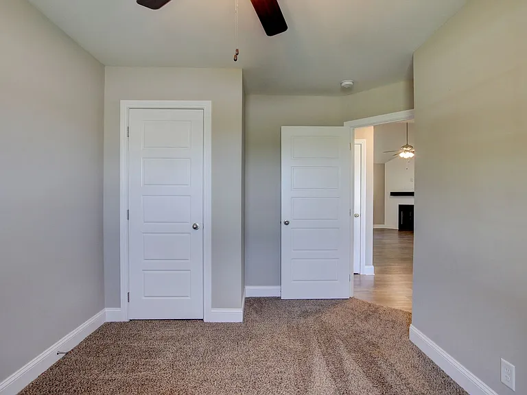 677 Battery Ct — Photo 32