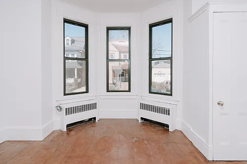 47 Henry Ave #1 Photo 1 47 Henry Ave #1 Photo 1