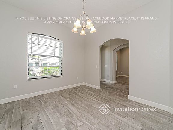 5th image of 2861 Whitney St