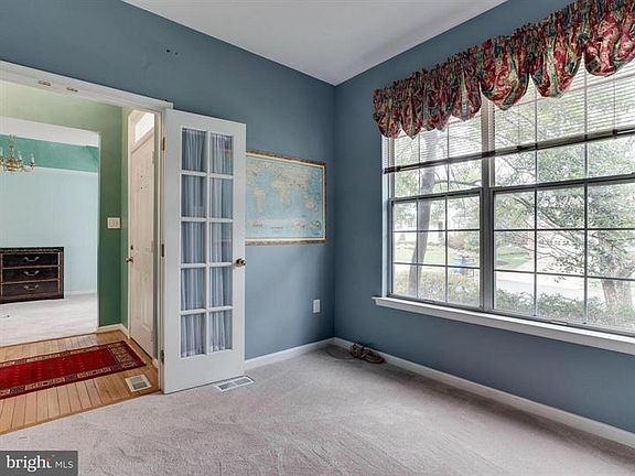 5th image of 3091 Savoy Dr