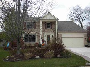 775 Whitney Dr, Rochester Hills, MI 48307