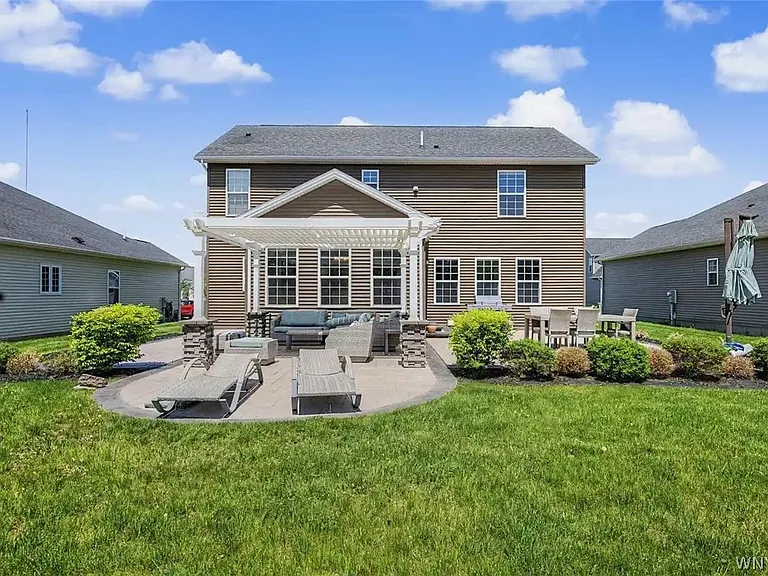 46 Eagleview Dr — Photo 6