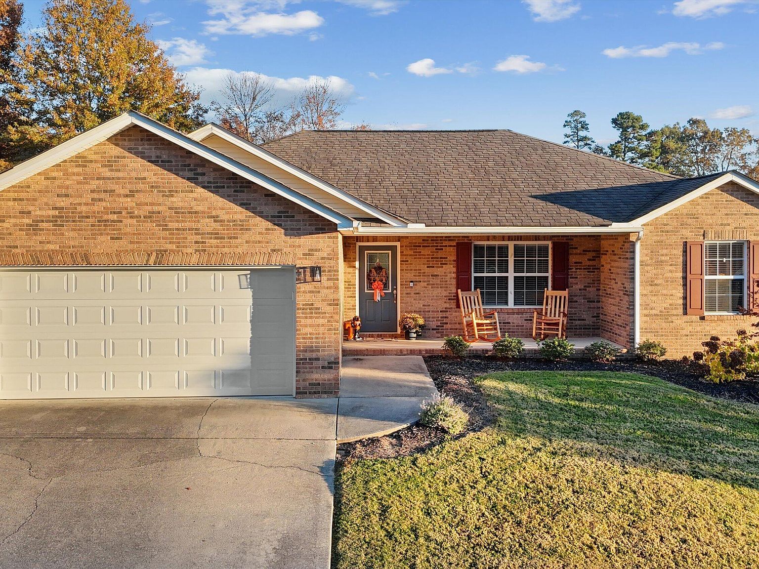 498 Oak Hills Dr, Lenoir City, TN 37771 | Zillow