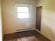 943 Taylor St — Photo 5