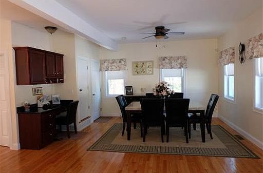 5th image of 2 Rockmeadow Dr