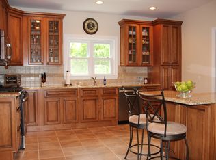 27 Jane St, Closter, NJ 07624