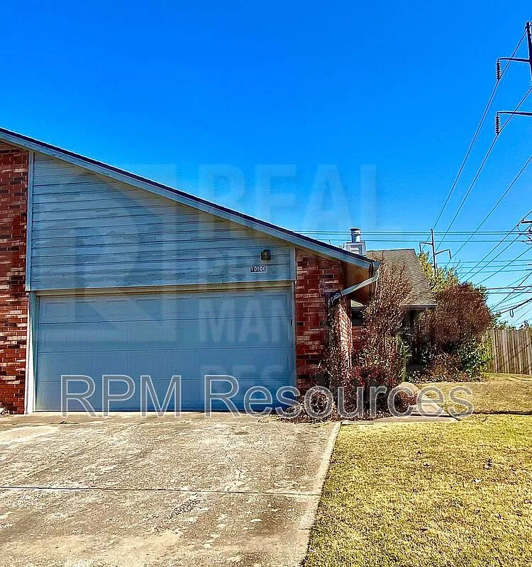 2 bed, 2.0 bath, 1280 sqft, $1,249 — Photo 1