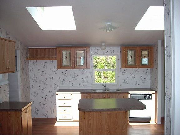 Kitchen w/ 2 skylights
