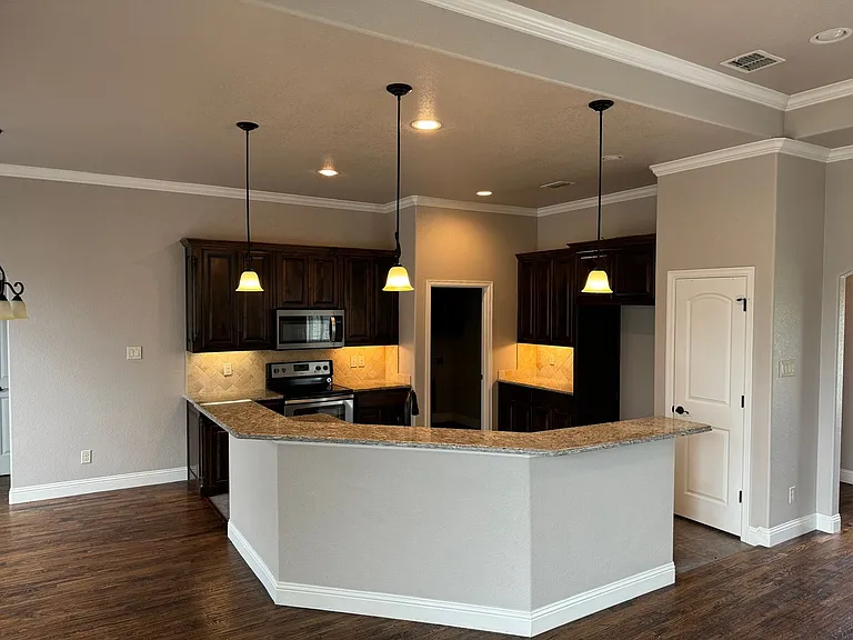 105 Sandstone Ln — Photo 2