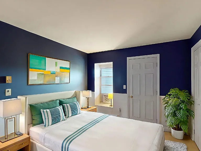 4 Dehaven Dr #2E — Photo 3