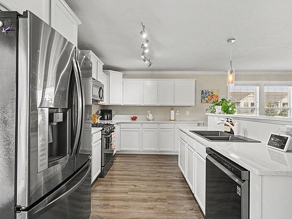3rd image of 2307 Byerley Dr