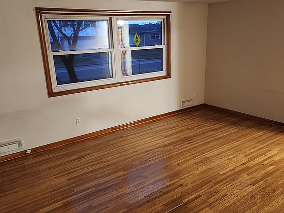 4th image of 8 Joseph St #1