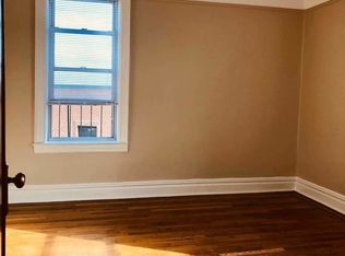 2814 Crescent St APT 20, Astoria, NY 11102