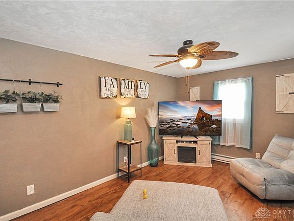3rd image of 507 Markwith Ave