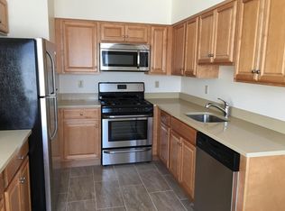 530 Boston Post Rd APT 6, Milford, CT 06460