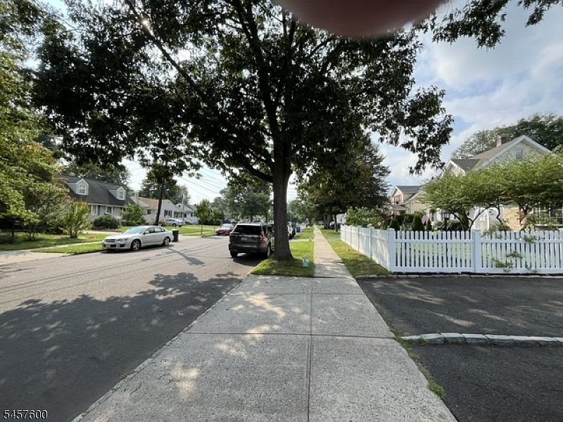 1st image of 239 Chestnut St
