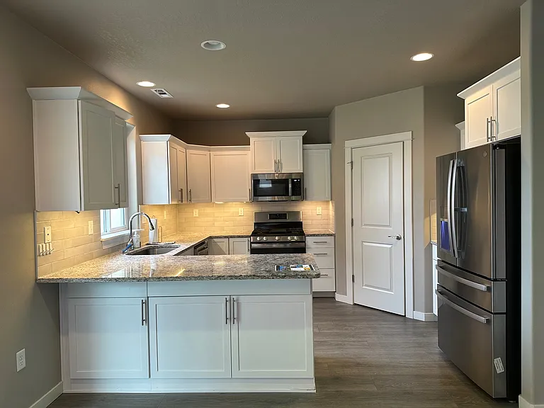 6315 Cottonwood Loop — Photo 13