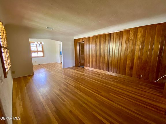 4th image of 1230 Madeline Dr