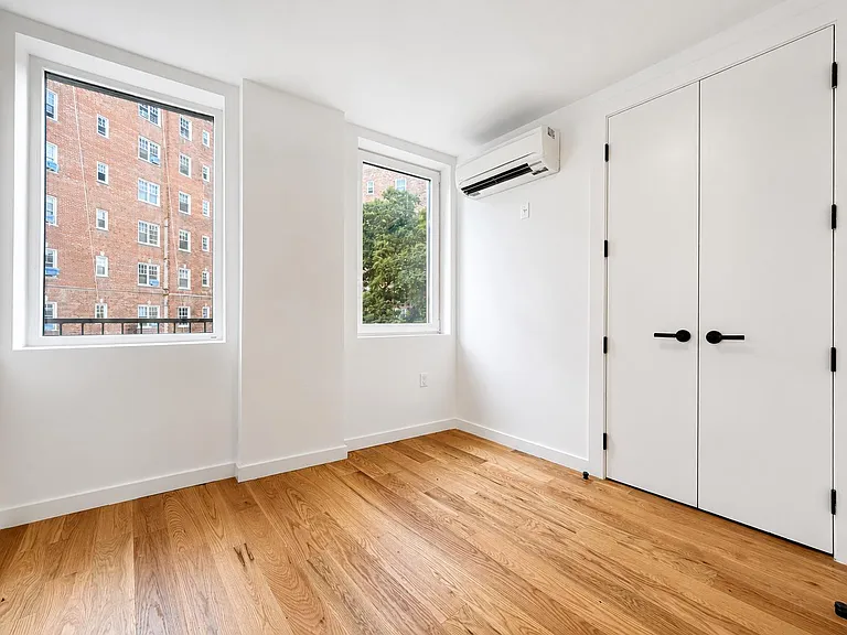 205 Cabrini Blvd #3D — Photo 6