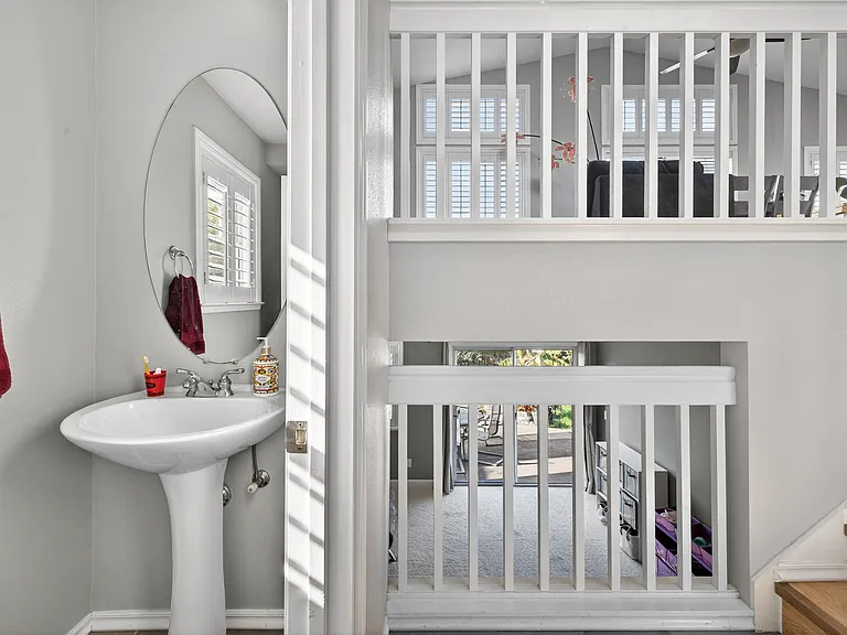 2133 Fairfax Pl — Photo 21