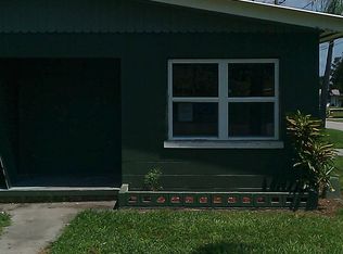 9 Lake Ave, Frostproof, FL 33843