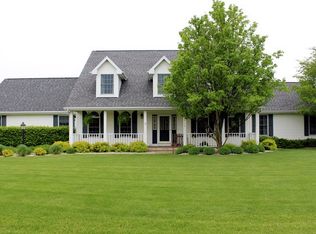 2340 Sunset View Ln, Kankakee, IL 60901