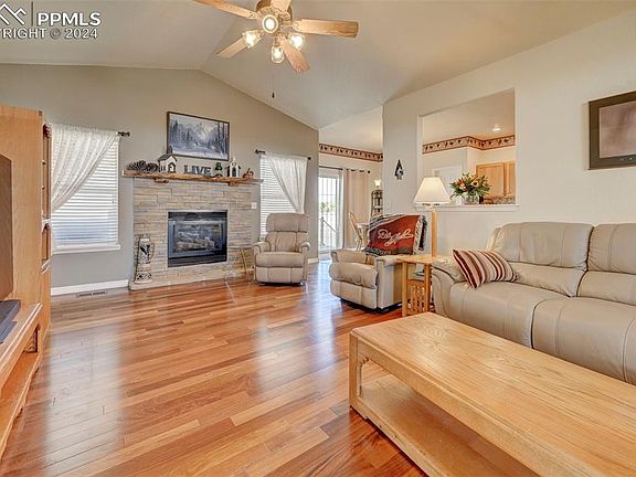 3rd image of 8225 Towner Ave