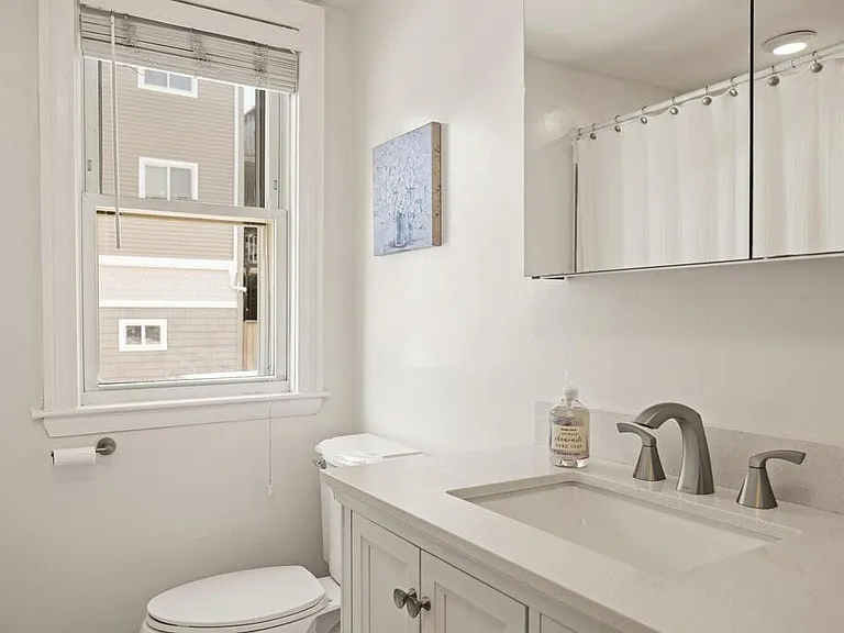 280 E St #1 — Photo 24