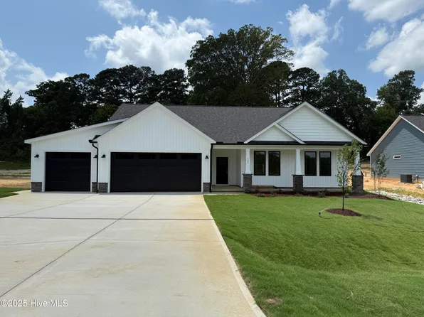 165 Tee Drive, Selma, NC 27576