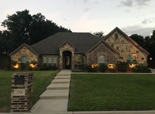 2106 Cates St, Bridgeport, TX 76426