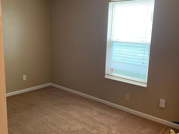 5th image of 2273 Patterson Ln E